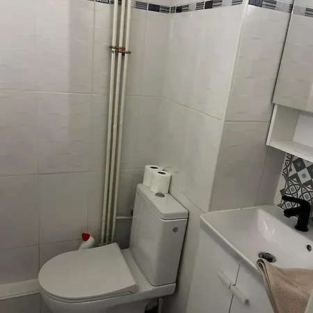 Village Naturiste Heliopolis Fgh * Agde